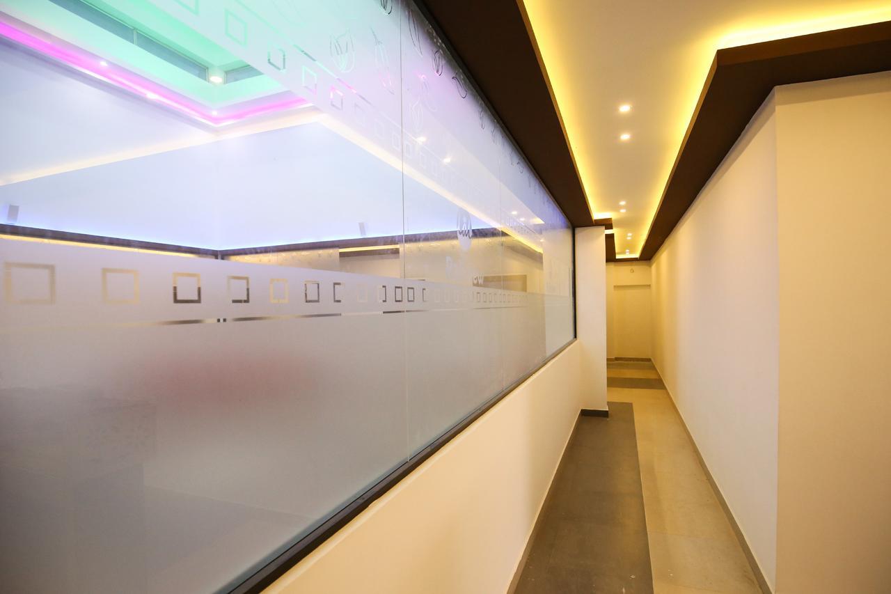 Alappuzha Oyo 10152 Rail View Residency酒店 外观 照片